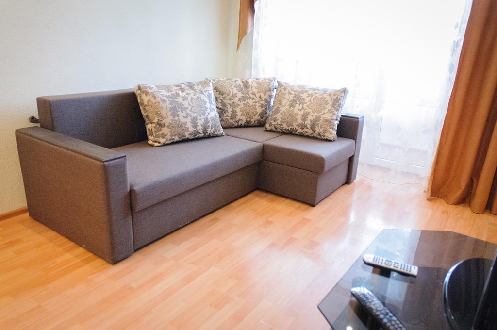 Luxury 3 Rooms Apartments In Center By Green House Poltava Exterior foto