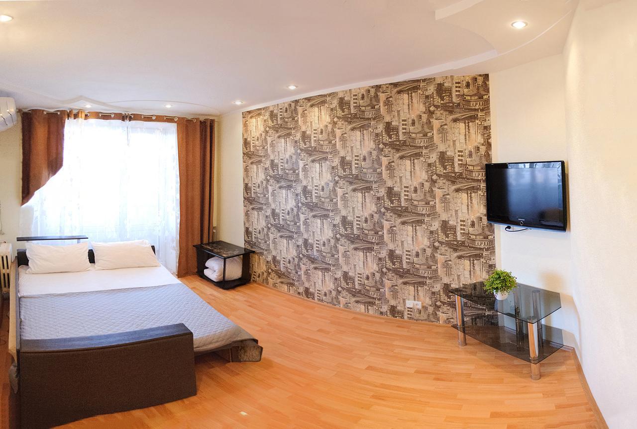 Luxury 3 Rooms Apartments In Center By Green House Poltava Exterior foto